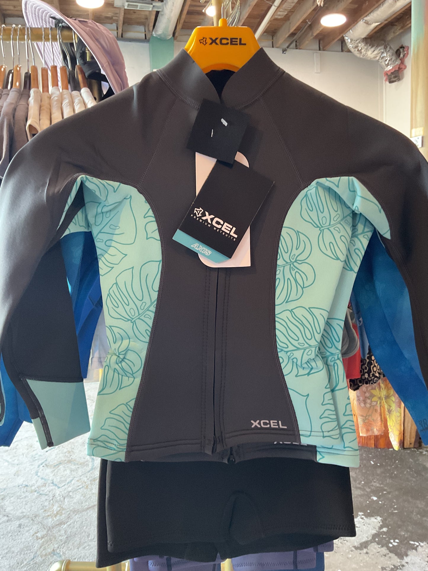 XCEL Girls’ Axis Front Zip Jacket 2/1mm