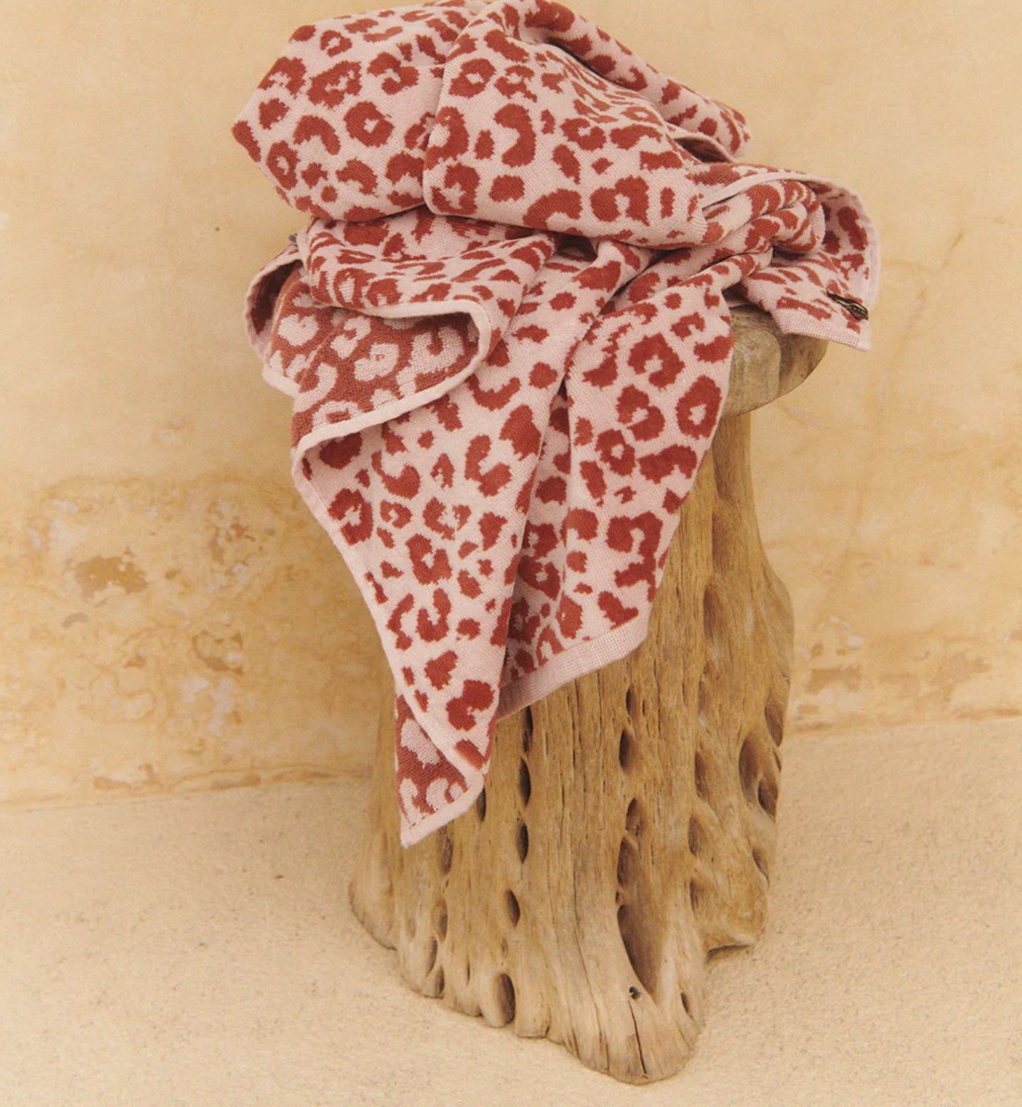 Deville Premium Woven Towel